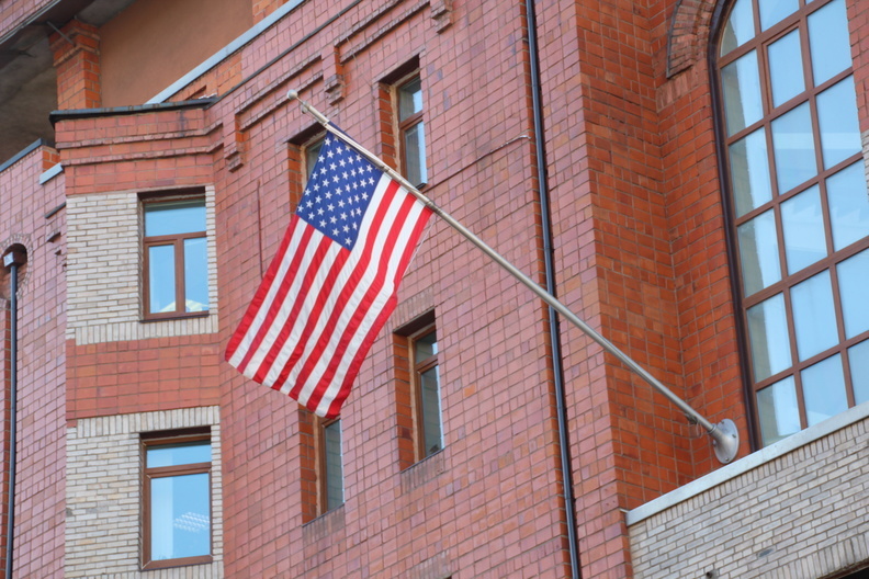Визовые услуги будут предоставляться только посольством США в Москве